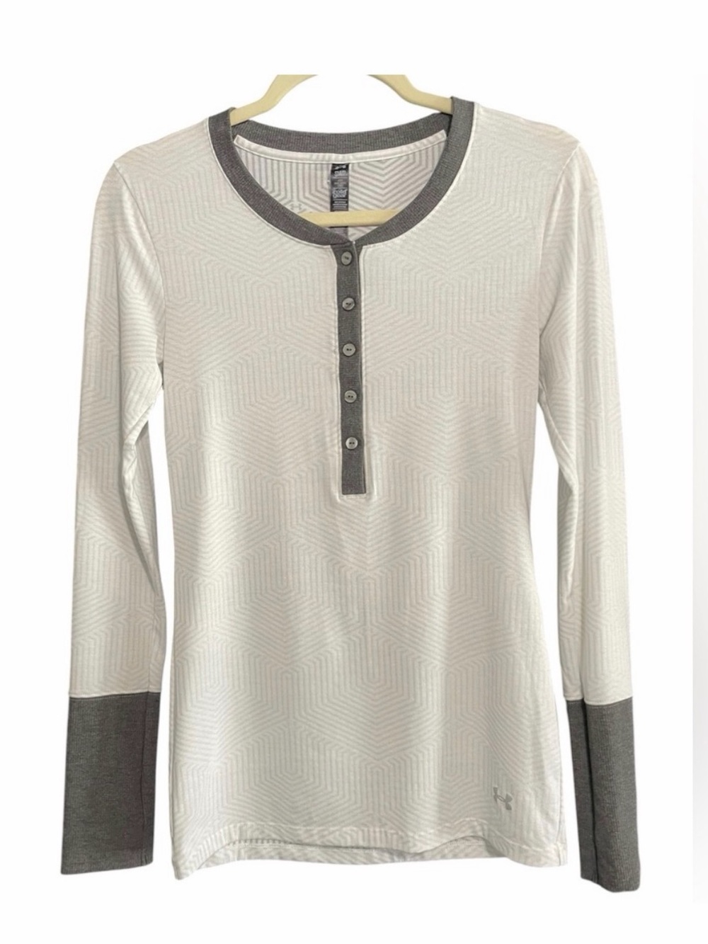 Under Armour Women's Fitted Long Sleeve ColdGear Thermal Top‎ Size Small